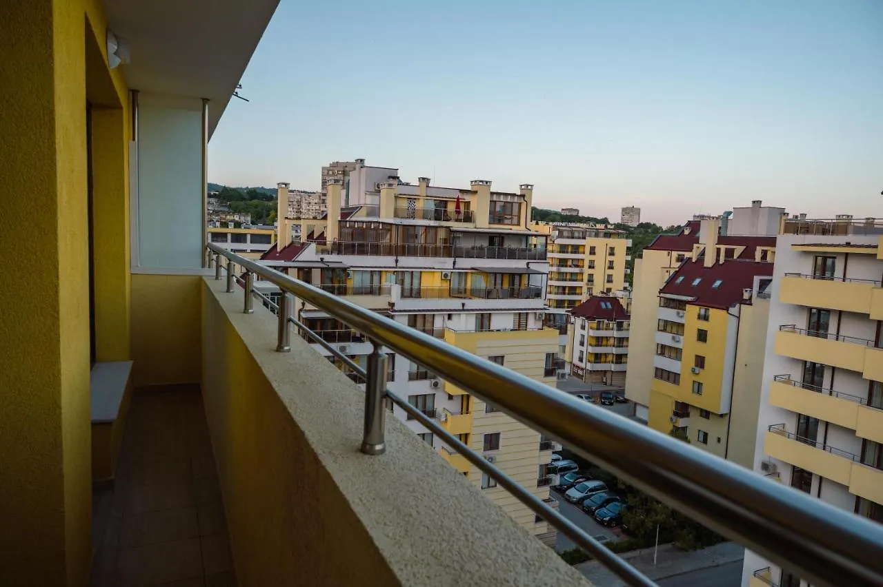 Emerald Suite With Private Parking Varna 0*,  Bulgária
